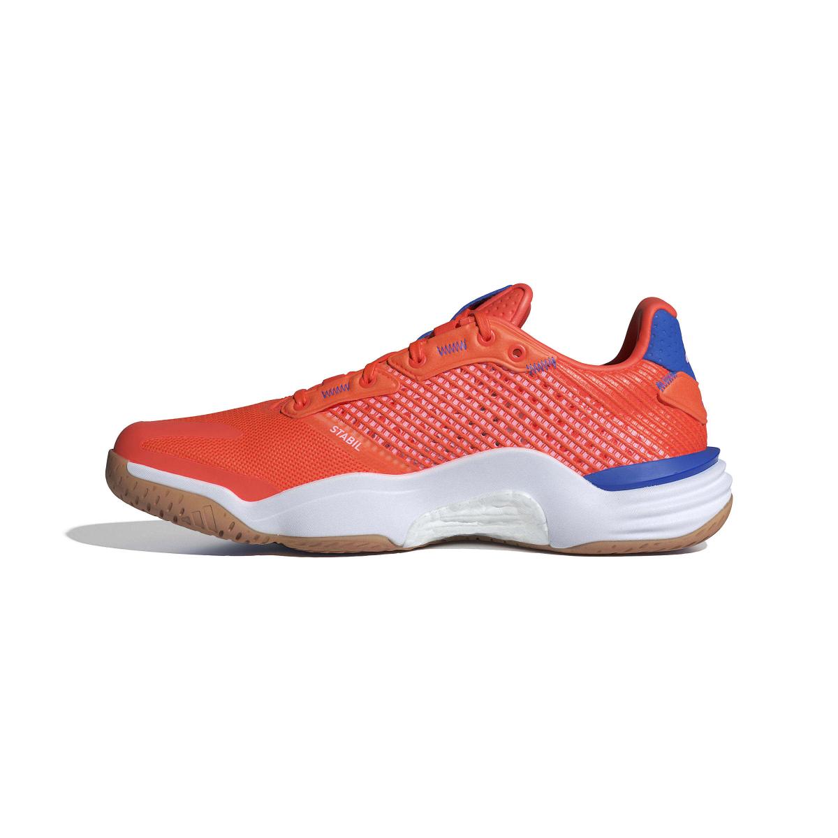 product/a/d/adidas_jp7274_5_footwear_photography_side_medial_center_view_white.jpg