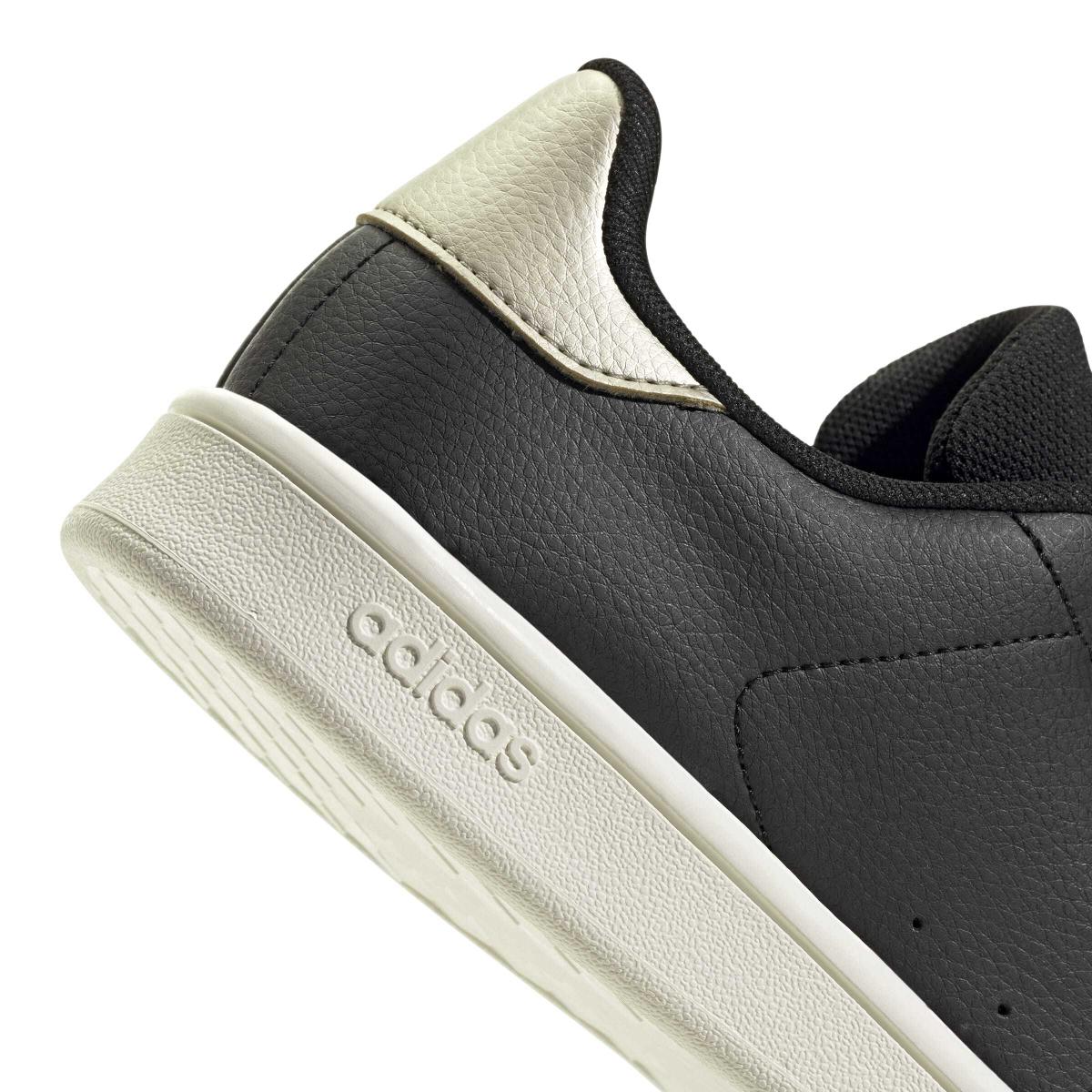 product/a/d/adidas_jq0517_9_footwear_photography_detail_view_2_white-nw091625.jpg