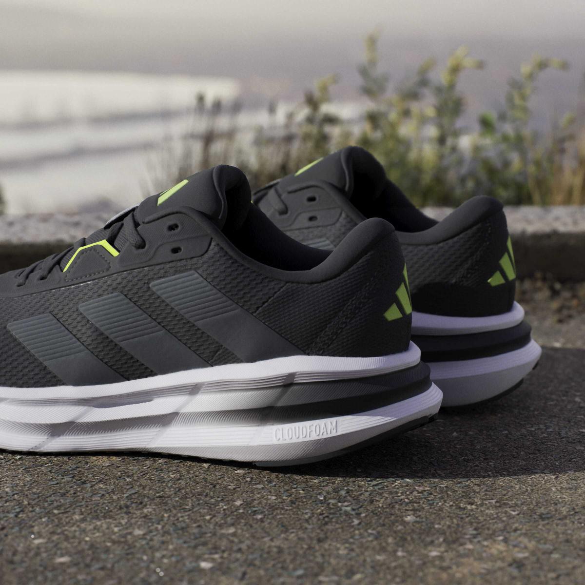 product/a/d/adidas_jq2625_21_footwear_photography_heromrktng_view_10-nw091625.jpg