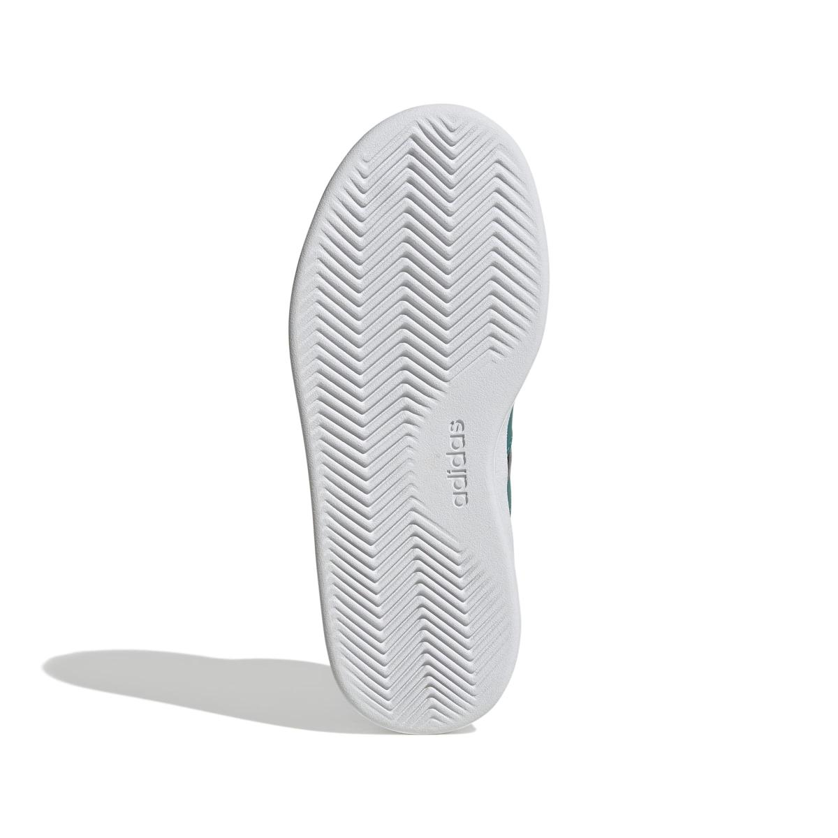 product/a/d/adidas_jq3030_4_footwear_photography_bottom_view_white-nw091625.jpg
