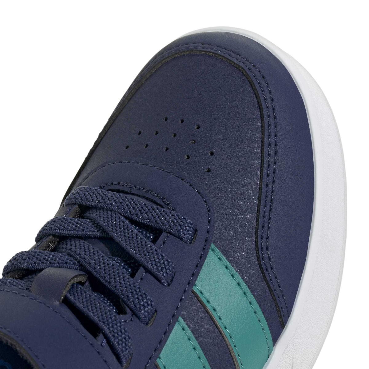 product/a/d/adidas_jq3030_8_footwear_photography_detail_view_1_white-nw091625.jpg