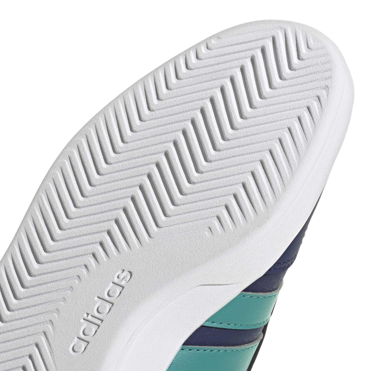 product/a/d/adidas_jq3041_9_footwear_photography_detail_view_2_white-nw091625.jpg