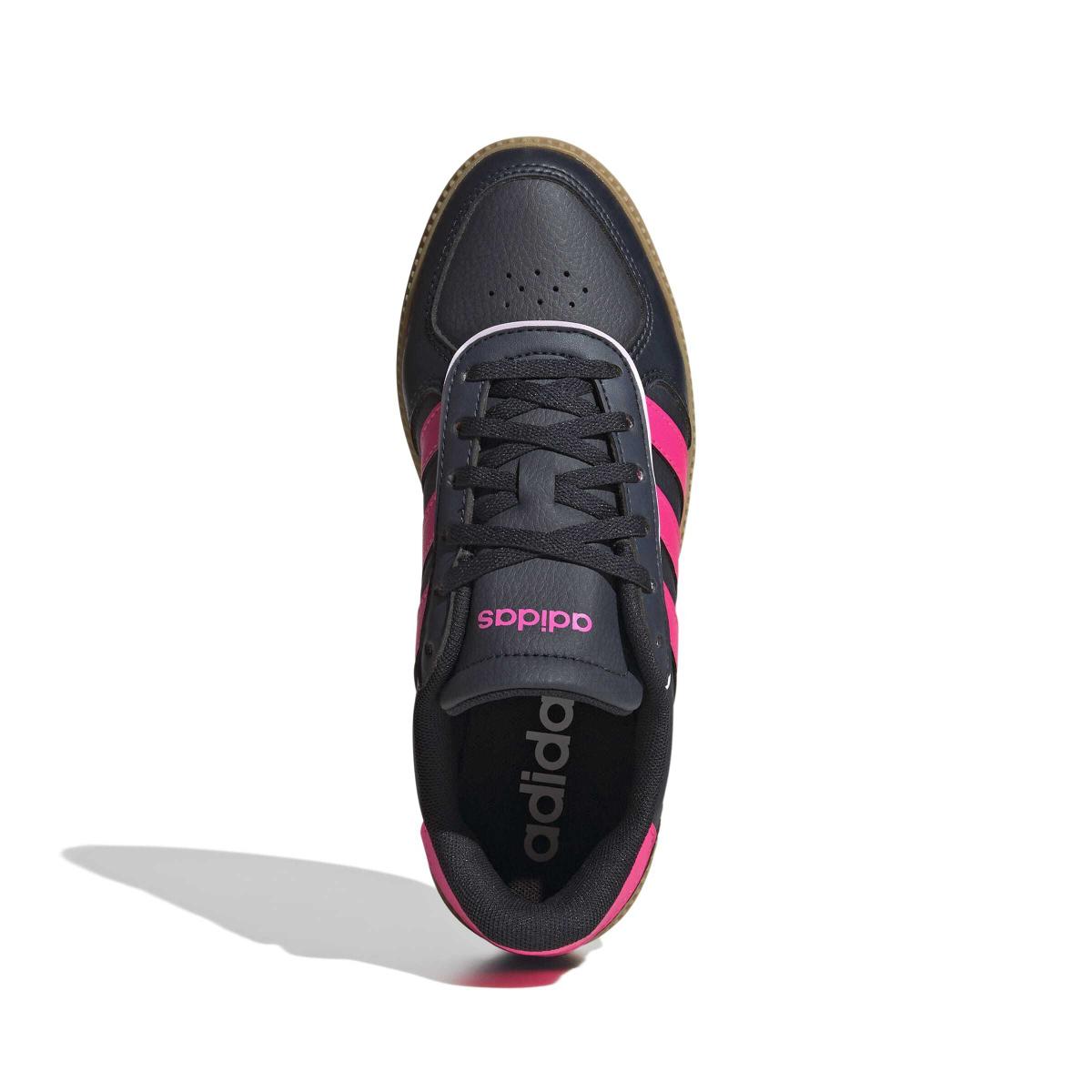 product/a/d/adidas_jq3053_3_footwear_photography_top_portrait_view_white.jpg