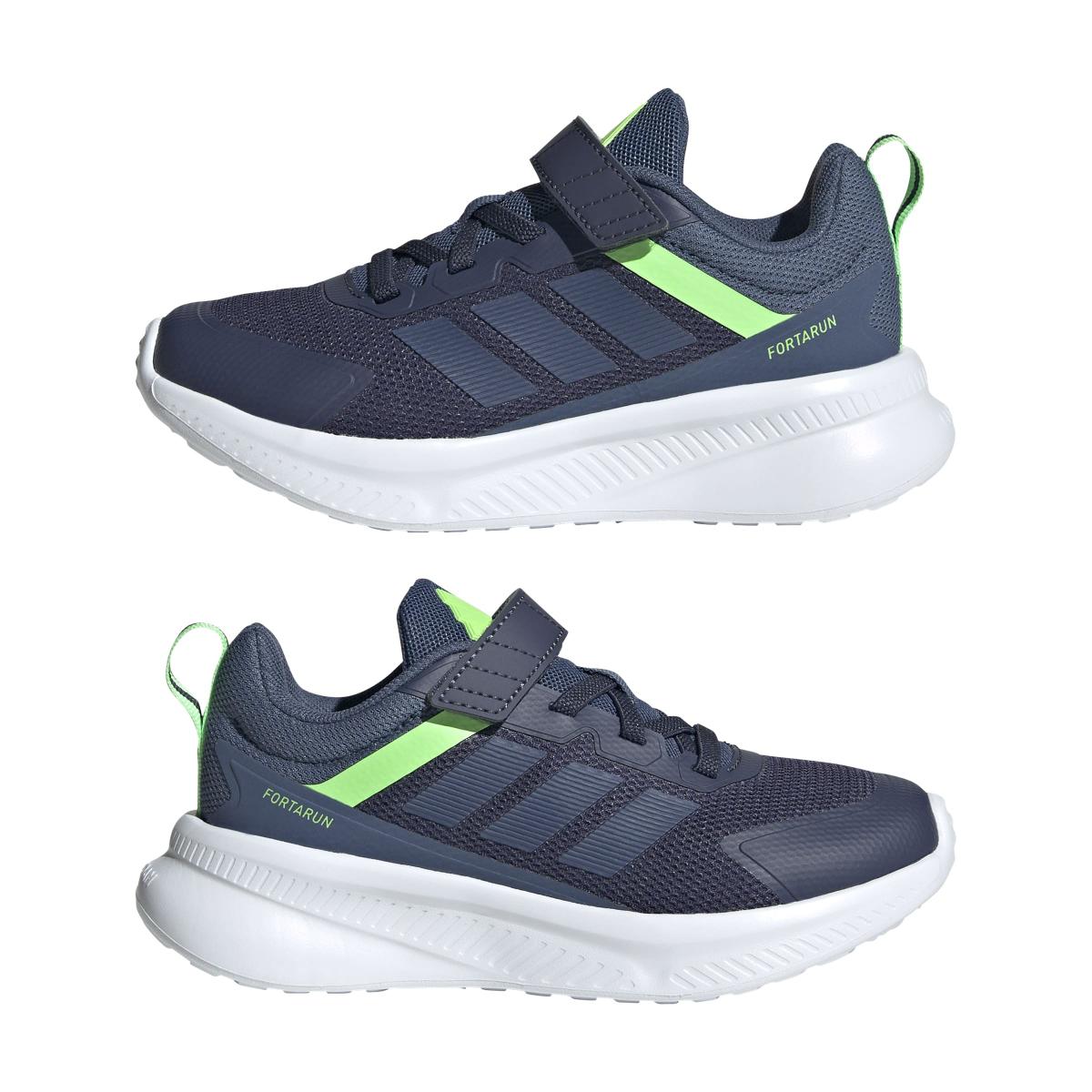 product/a/d/adidas_jq5199_10_footwear_photography_mirrored_pair_view_white-nw091625.jpg