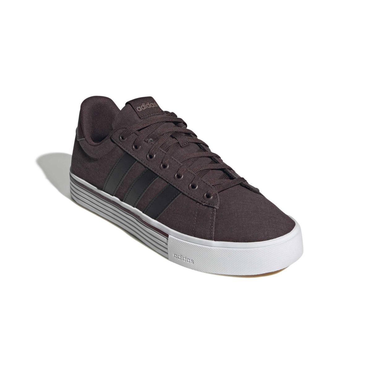 product/a/d/adidas_jq5615_6_footwear_photography_front_lateral_top_view_white-nw091625.jpg