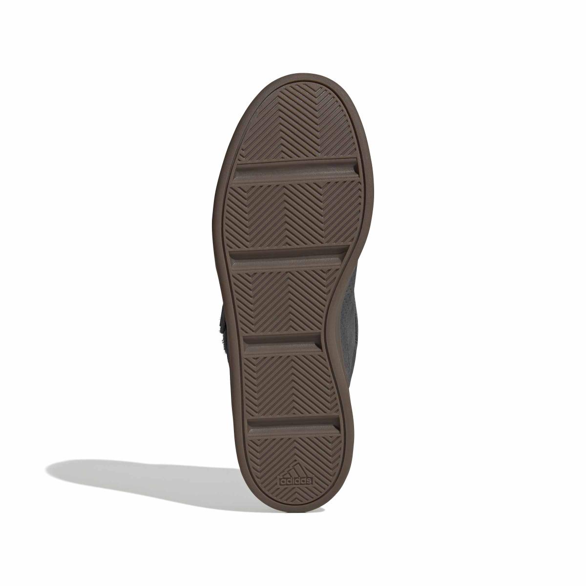 product/a/d/adidas_jq5652_4_footwear_photography_bottom_view_white-nw091625.jpg