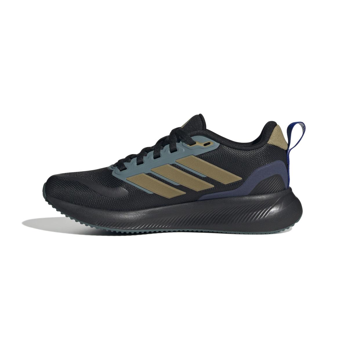 product/a/d/adidas_jq5690_5_footwear_photography_side_medial_center_view_white-nw091625.jpg
