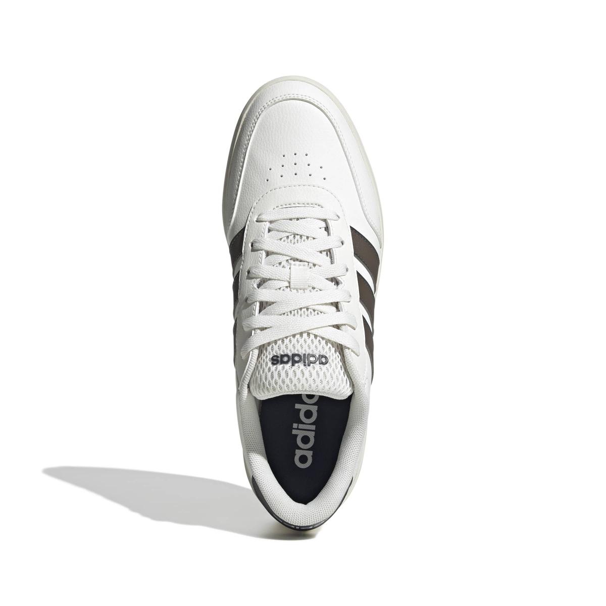 product/a/d/adidas_jq6074_3_footwear_photography_top_portrait_view_white-nw091625.jpg