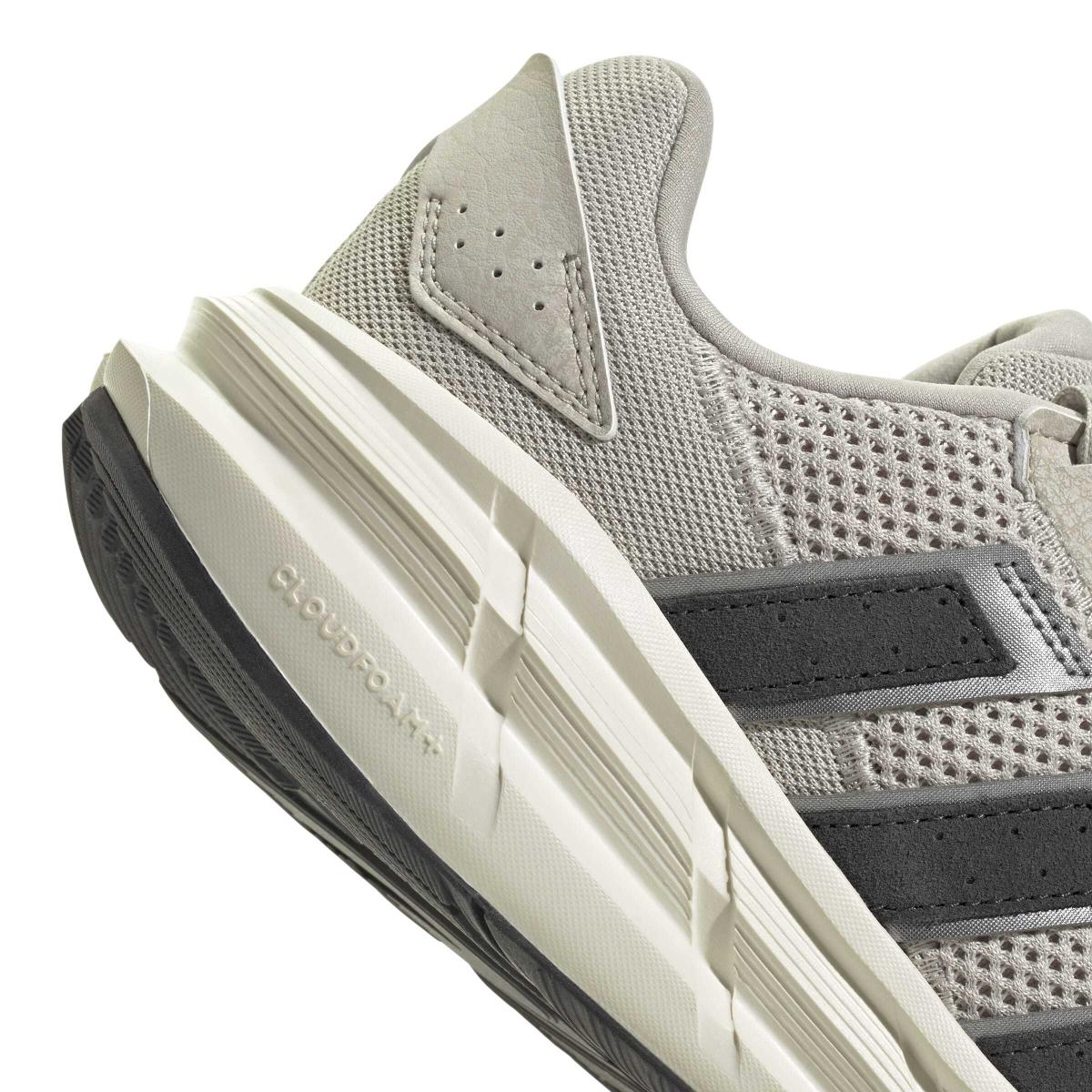 product/a/d/adidas_jq6089_9_footwear_photography_detail_view_2_white-nw091625.jpg