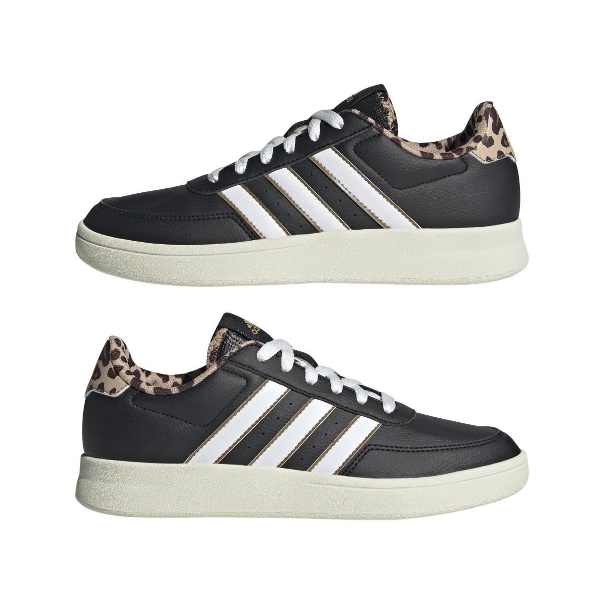 product/a/d/adidas_jq7412_10_footwear_photography_mirrored_pair_view_white-nw091625.jpg