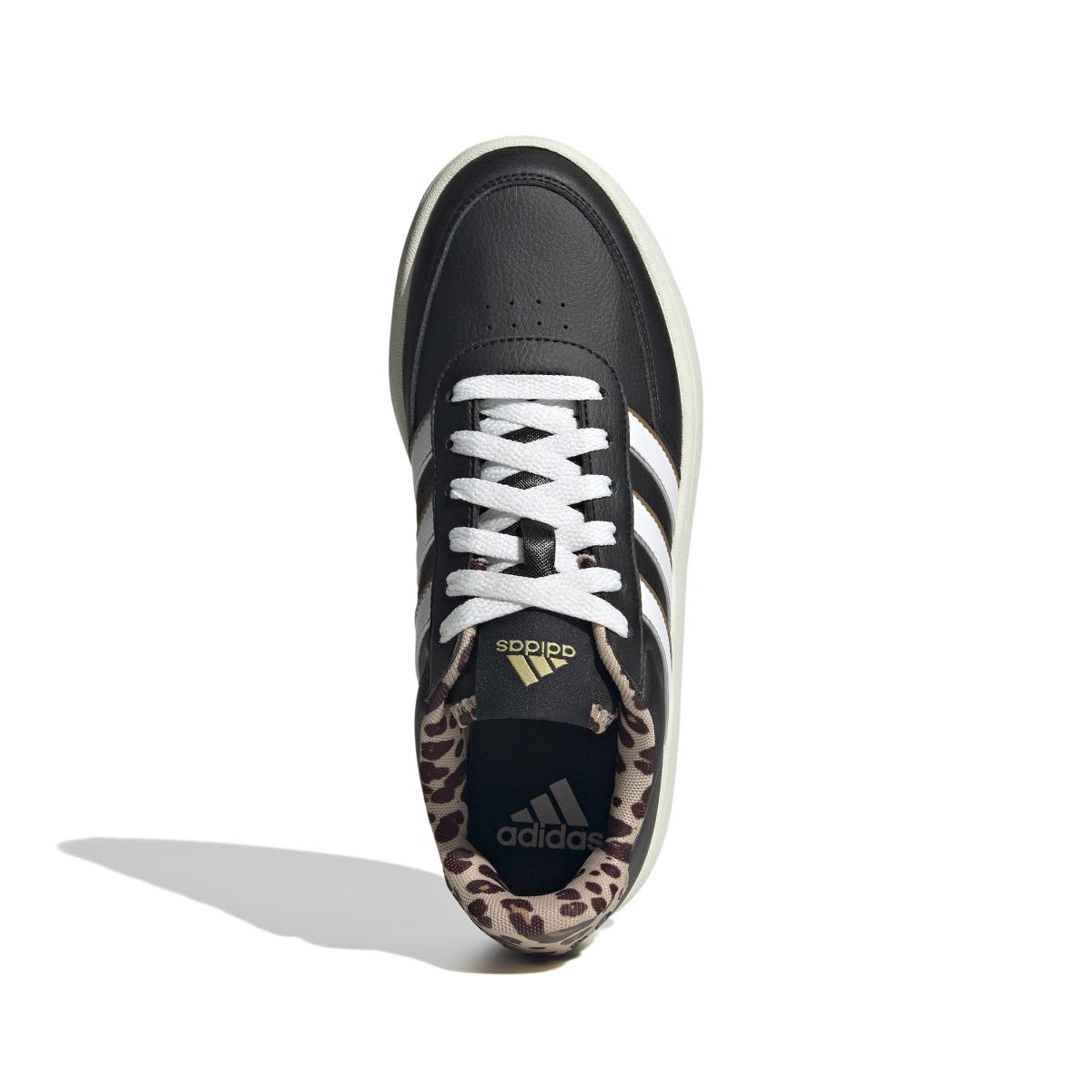 product/a/d/adidas_jq7412_3_footwear_photography_top_portrait_view_white-nw091625.jpg
