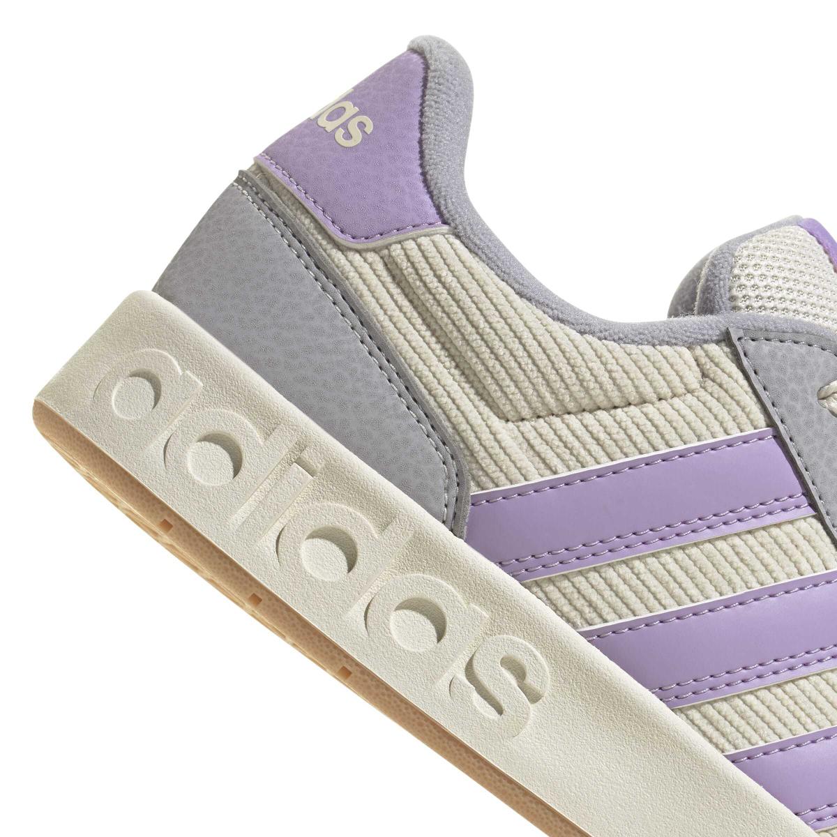 product/a/d/adidas_jq7775_8_footwear_photography_detail_view_1_white-nw091625.jpg