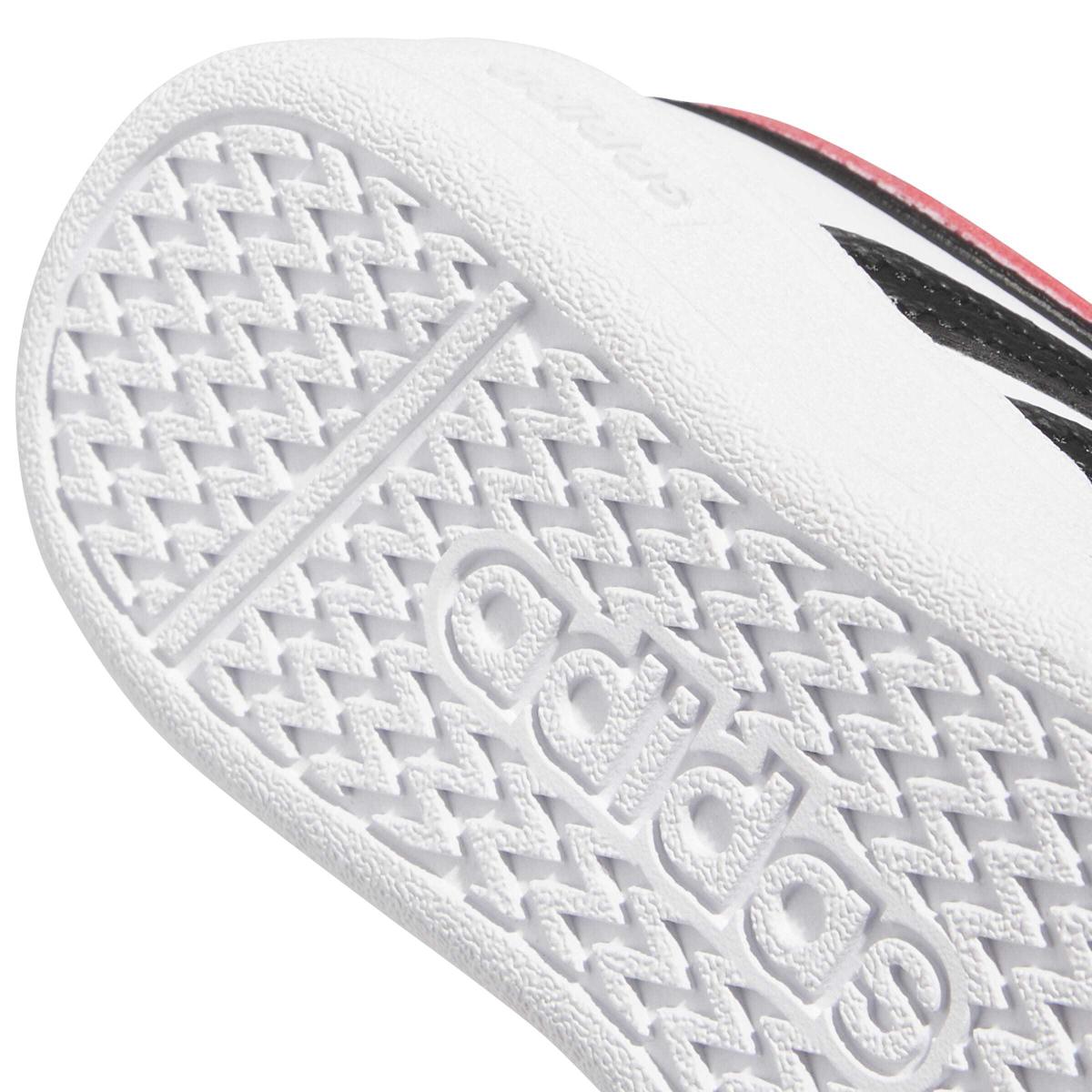 product/a/d/adidas_jq7863_9_footwear_photography_detail_view_2_white-nw091625.jpg