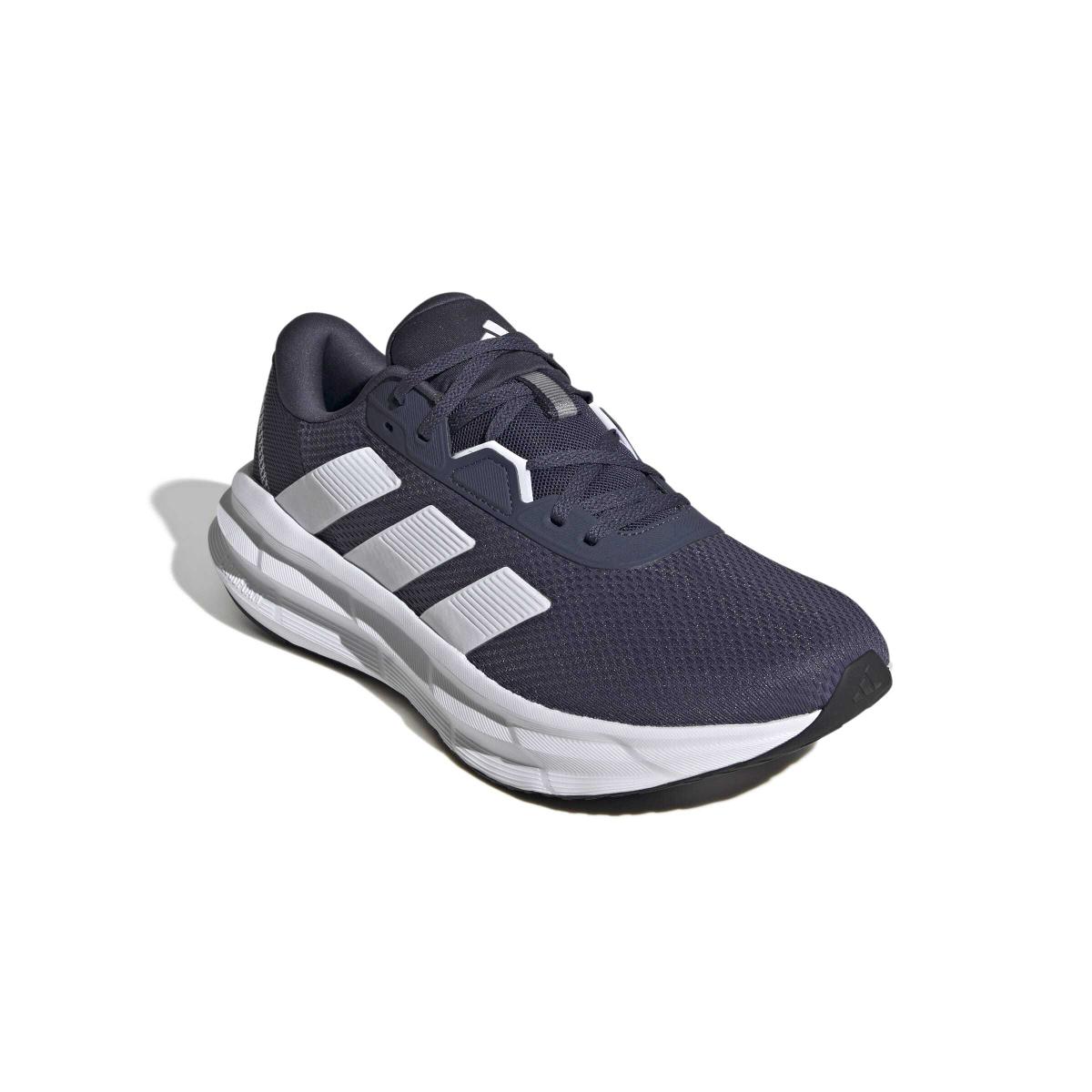 product/a/d/adidas_jq8118_6_footwear_photography_front_lateral_top_view_white-nw091625.jpg