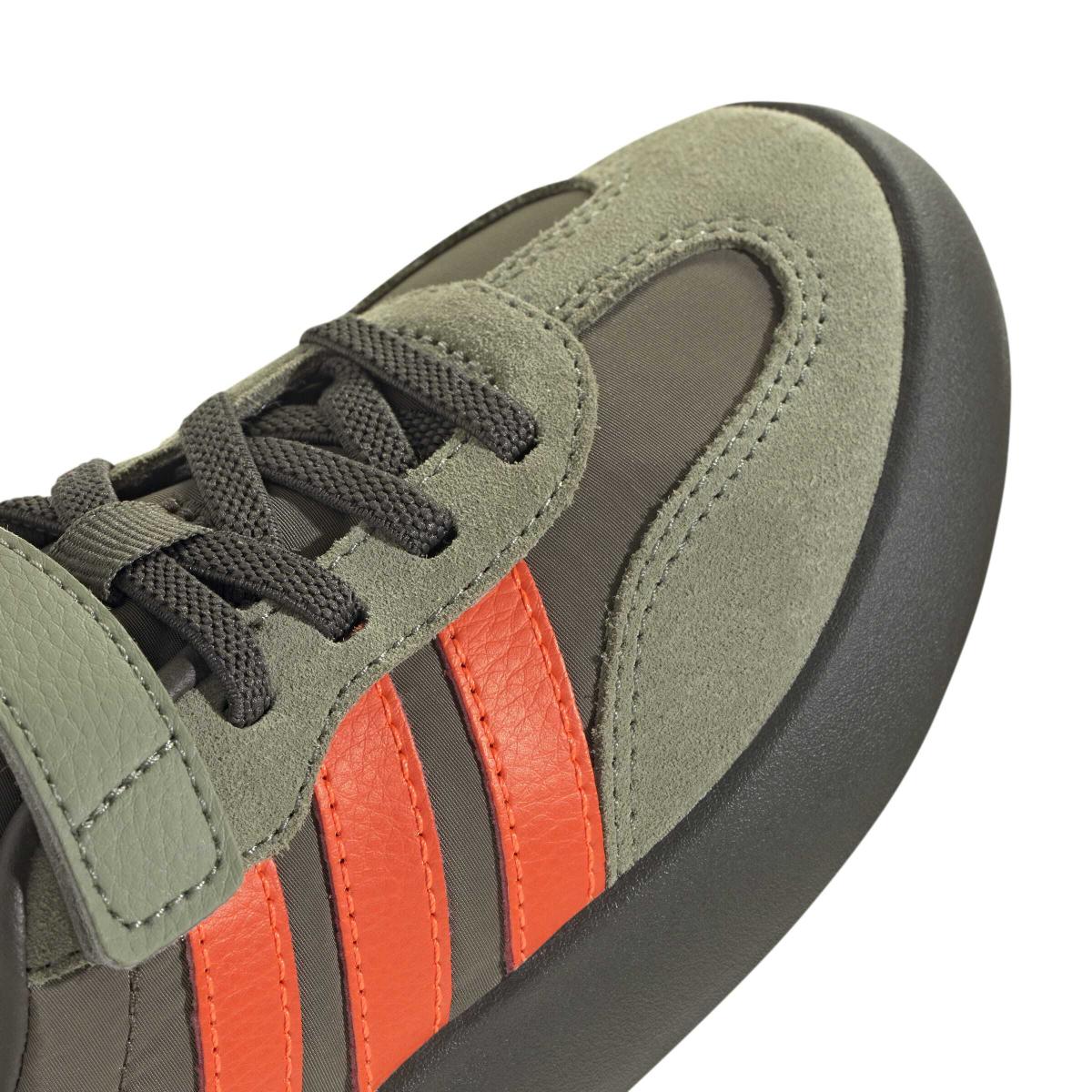 product/a/d/adidas_jq8849_9_footwear_photography_detail_view_2_white-nw091625.jpg