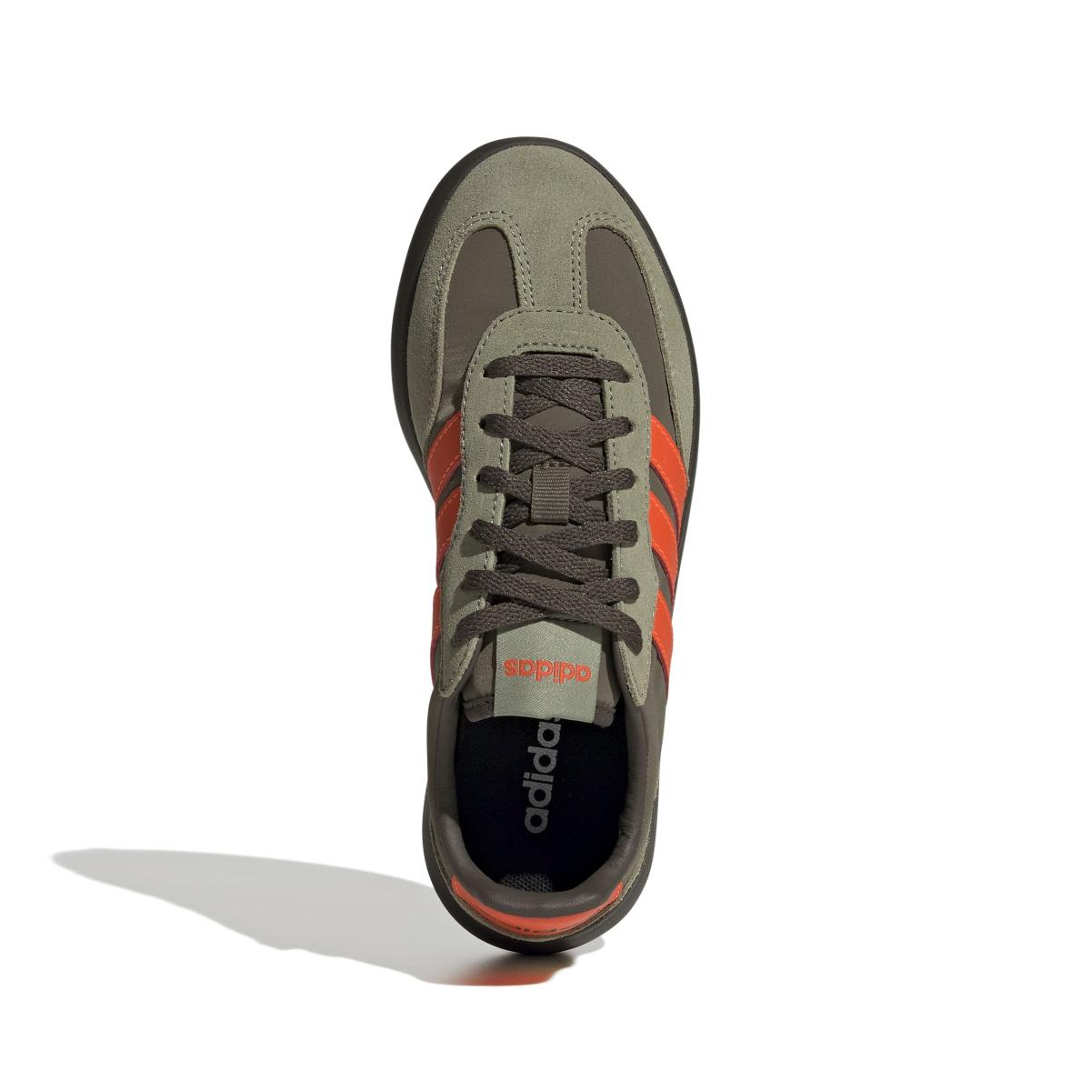 product/a/d/adidas_jq8853_3_footwear_photography_top_portrait_view_white-nw091625.jpg