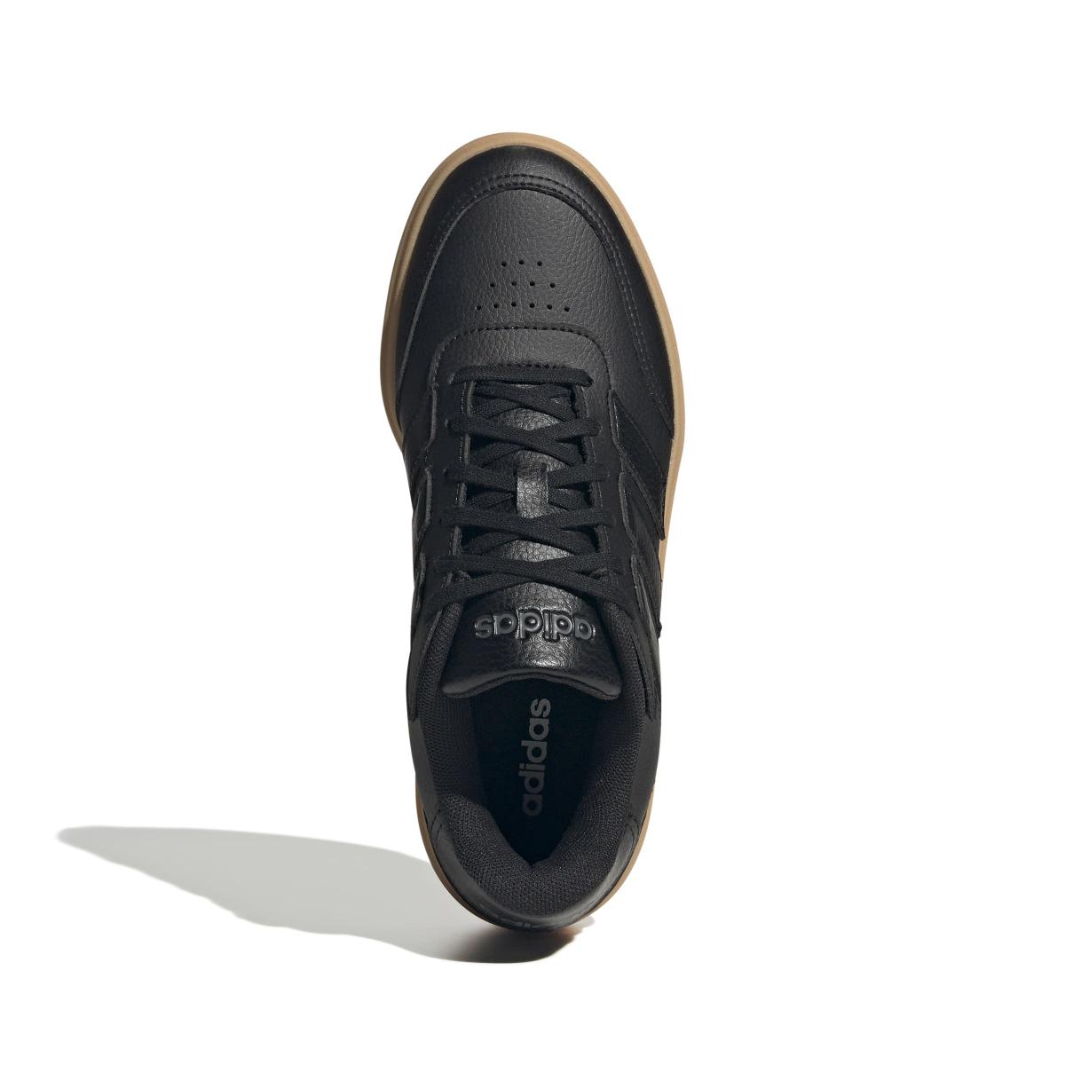 product/a/d/adidas_jr0728_3_footwear_photography_top_portrait_view_white-nw091625.jpg