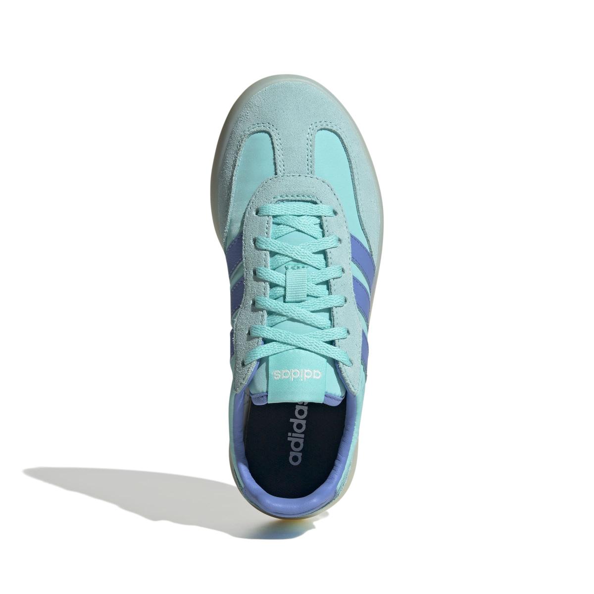 product/a/d/adidas_jr0758_3_footwear_photography_top_portrait_view_white-nw091625.jpg