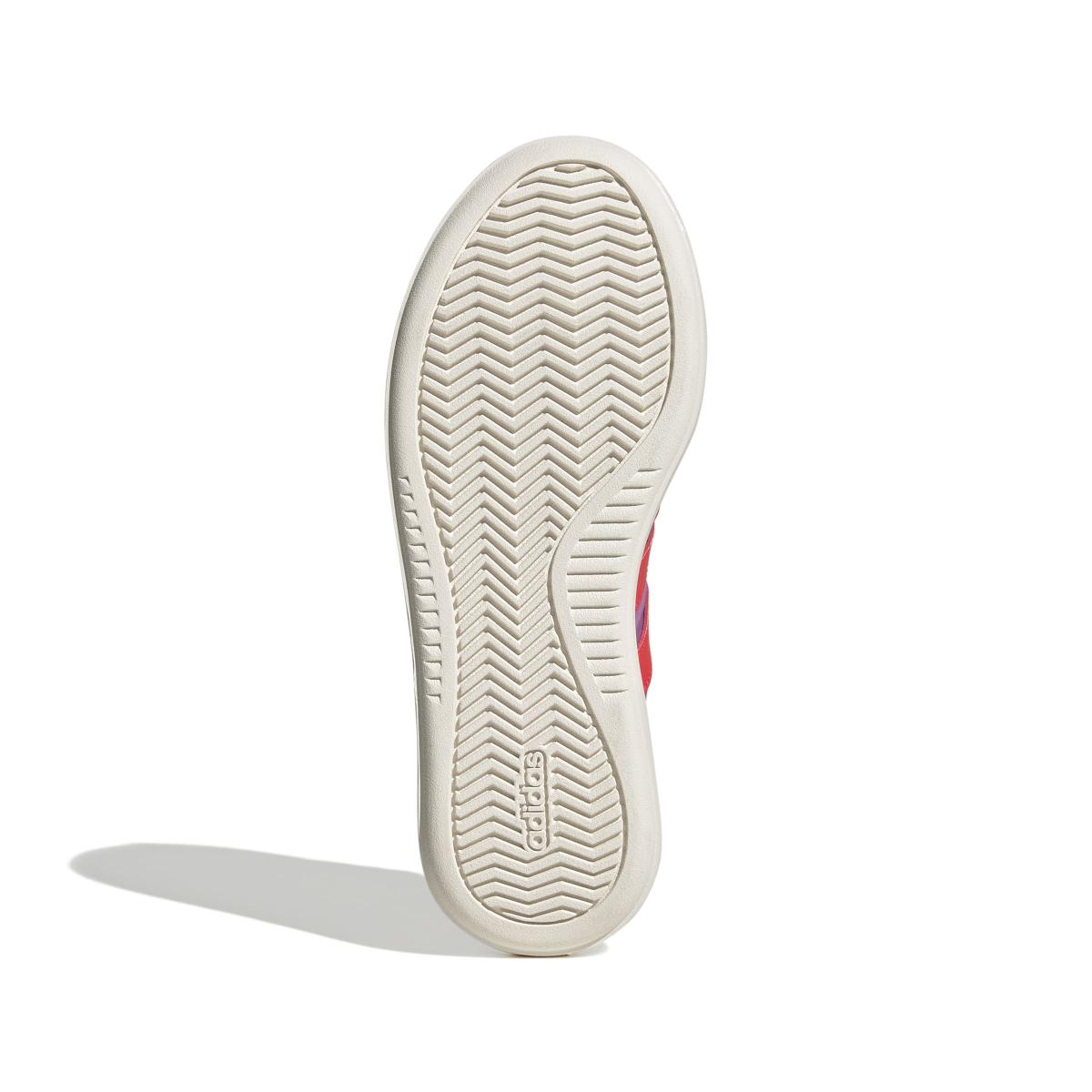 product/a/d/adidas_jr0761_4_footwear_photography_bottom_view_white-nw091625.jpg