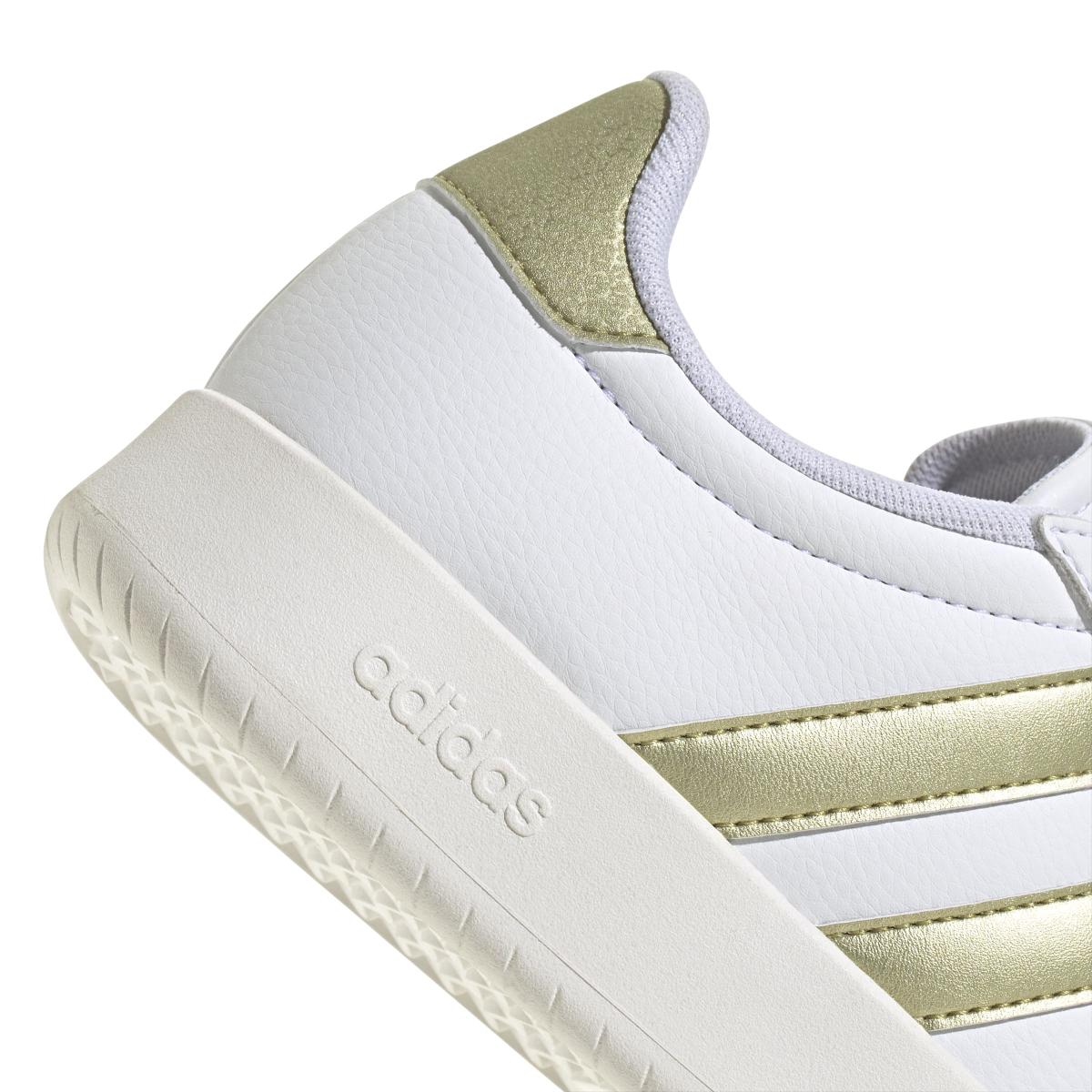product/a/d/adidas_jr1191_9_footwear_photography_detail_view_2_white-nw091625.jpg