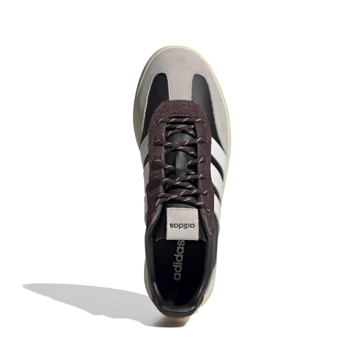 product/a/d/adidas_jr1232_3_footwear_photography_top_portrait_view_white-nw091625.jpg