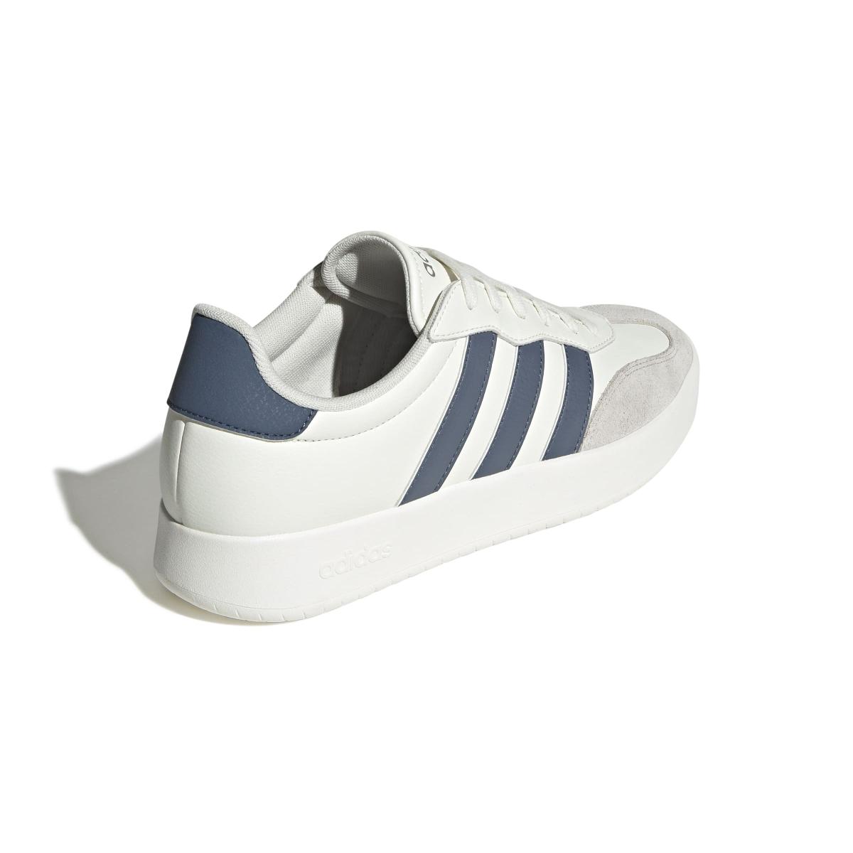 product/a/d/adidas_jr1318_7_footwear_photography_back_lateral_top_view_white-nw091625.jpg