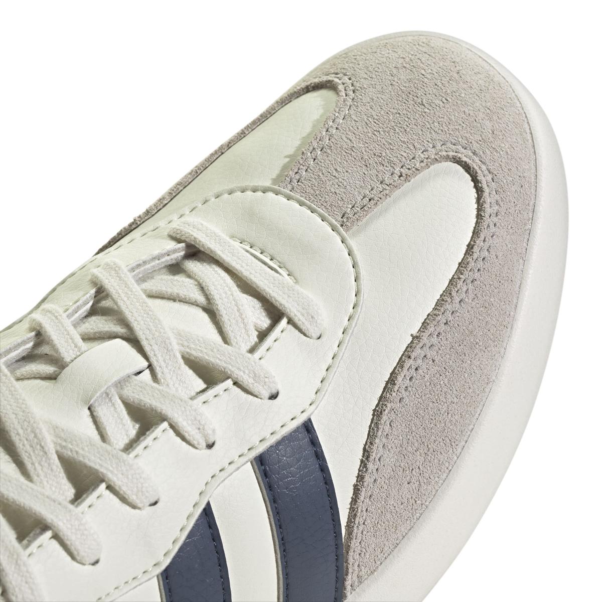 product/a/d/adidas_jr1318_8_footwear_photography_detail_view_1_white-nw091625.jpg