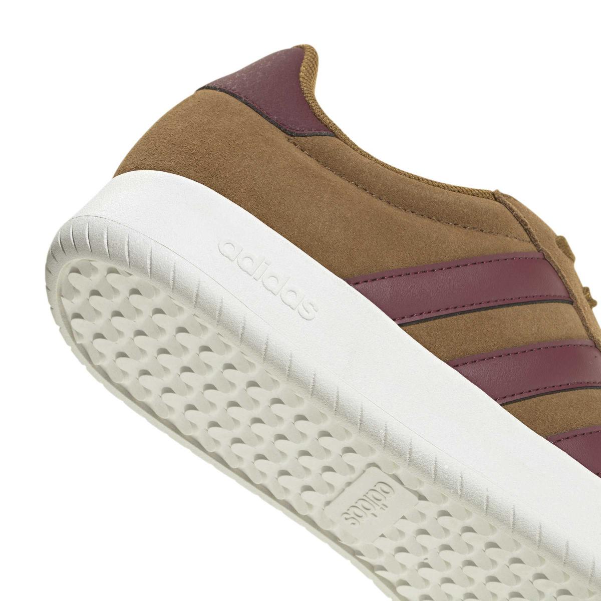 product/a/d/adidas_jr3905_8_footwear_photography_detail_view_1_white-nw091625.jpg