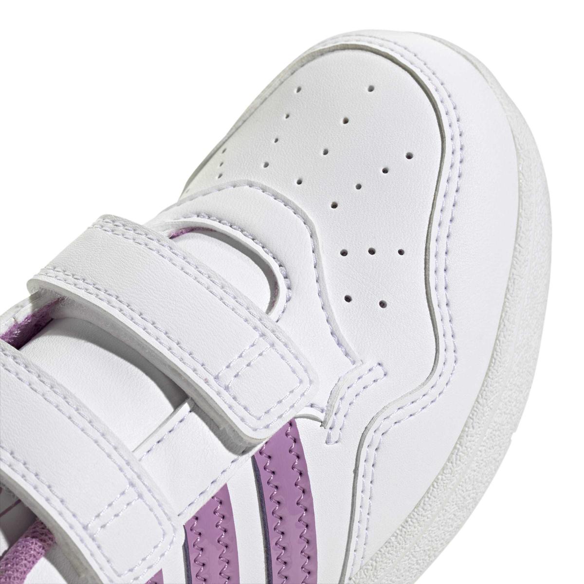 product/a/d/adidas_jr6778_9_footwear_photography_detail_view_2_white-nw091725.jpg