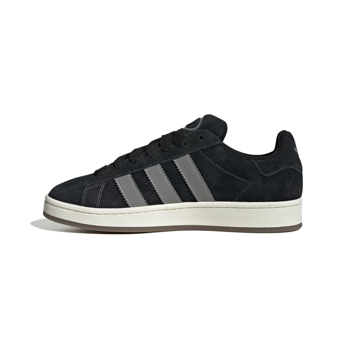 product/a/d/adidas_jr8173_5_footwear_photography_side_medial_center_view_white.jpg
