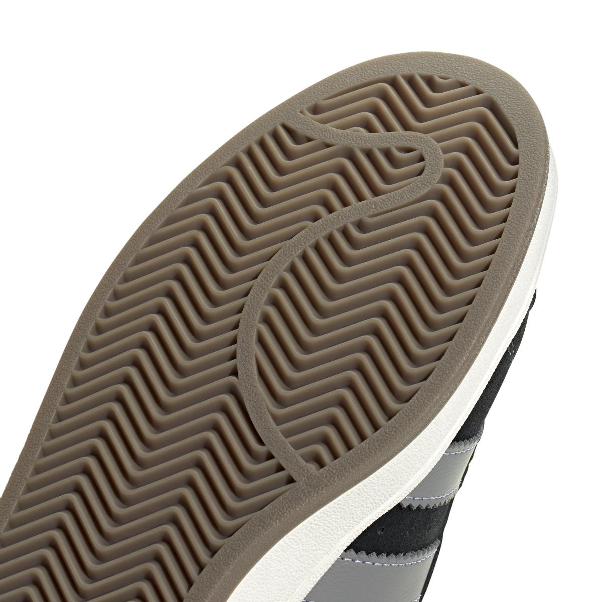product/a/d/adidas_jr8173_9_footwear_photography_detail_view_2_white.jpg