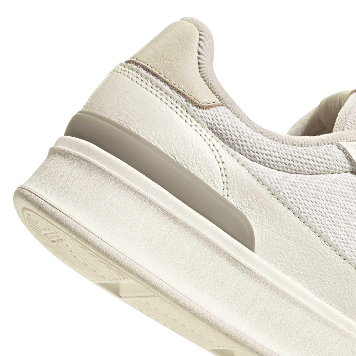 product/a/d/adidas_js0236_9_footwear_photography_detail_view_2_white-nw091725.jpg