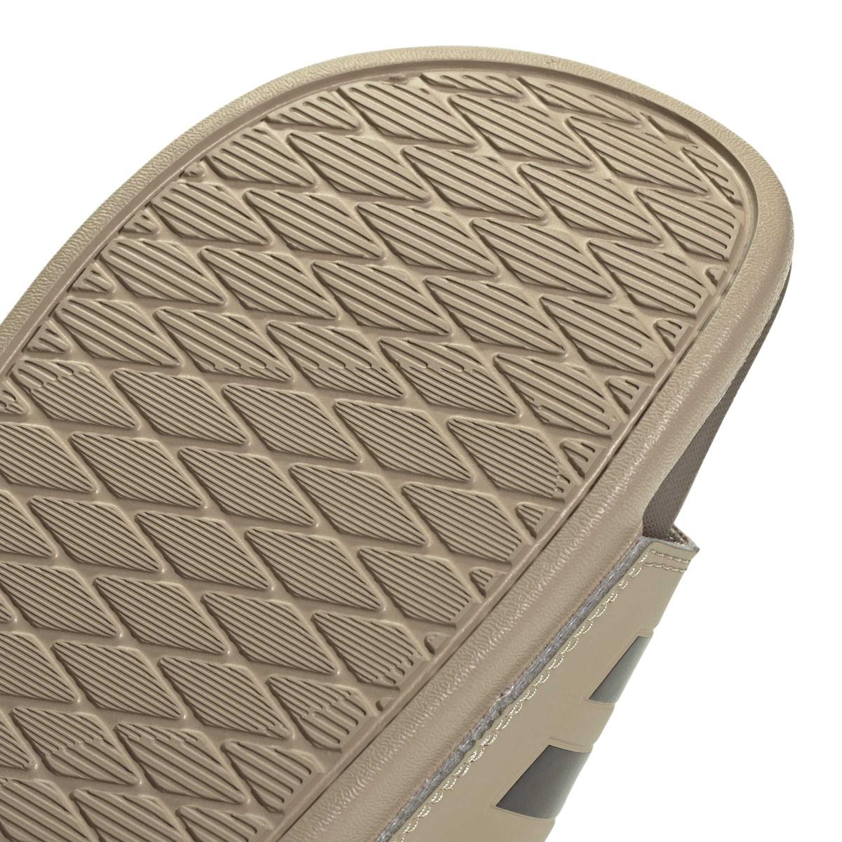 product/a/d/adidas_js1138_8_footwear_photography_detail_view_1_white-nw091725.jpg