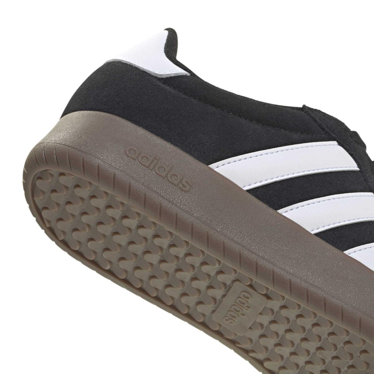 product/a/d/adidas_js2695_8_footwear_photography_detail_view_1_white-nw091725.jpg