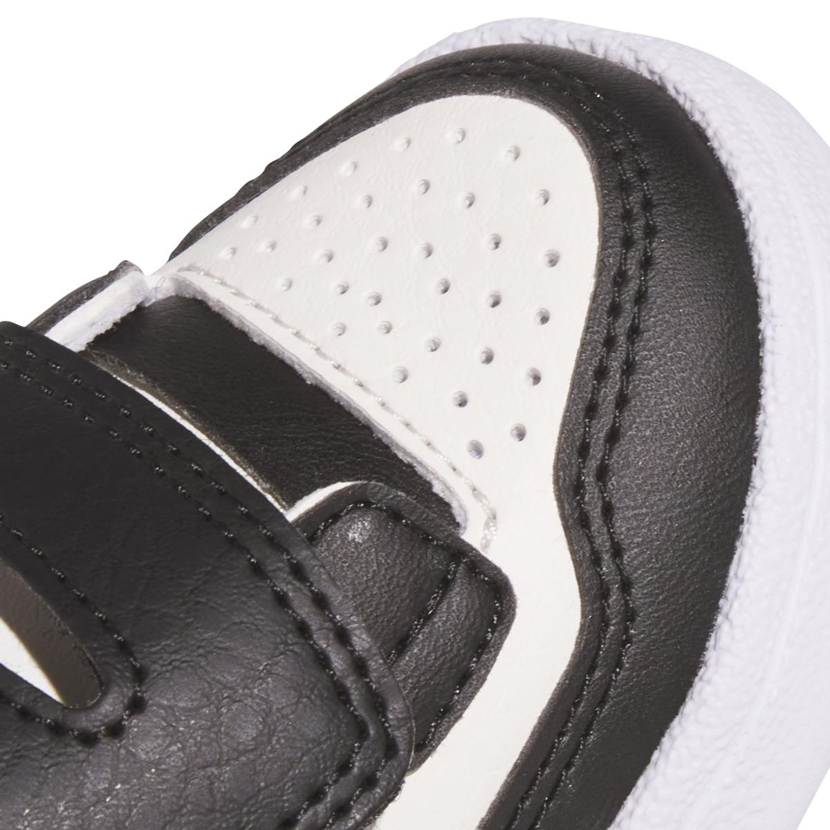 product/a/d/adidas_js3546_9_footwear_photography_detail_view_2_white-nw091725.jpg