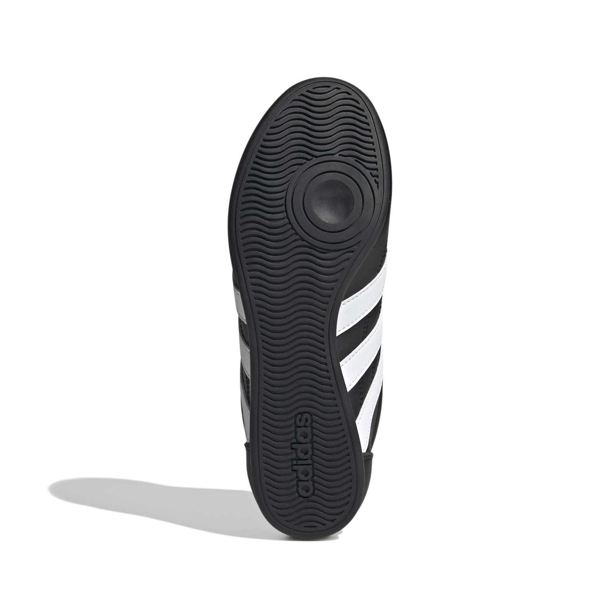 product/a/d/adidas_js3871_4_footwear_photography_bottom_view_white-nw091725.jpg