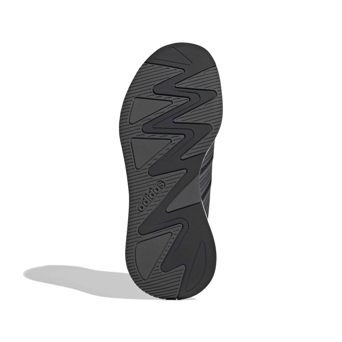product/a/d/adidas_js3960_4_footwear_photography_bottom_view_white-nw091725.jpg