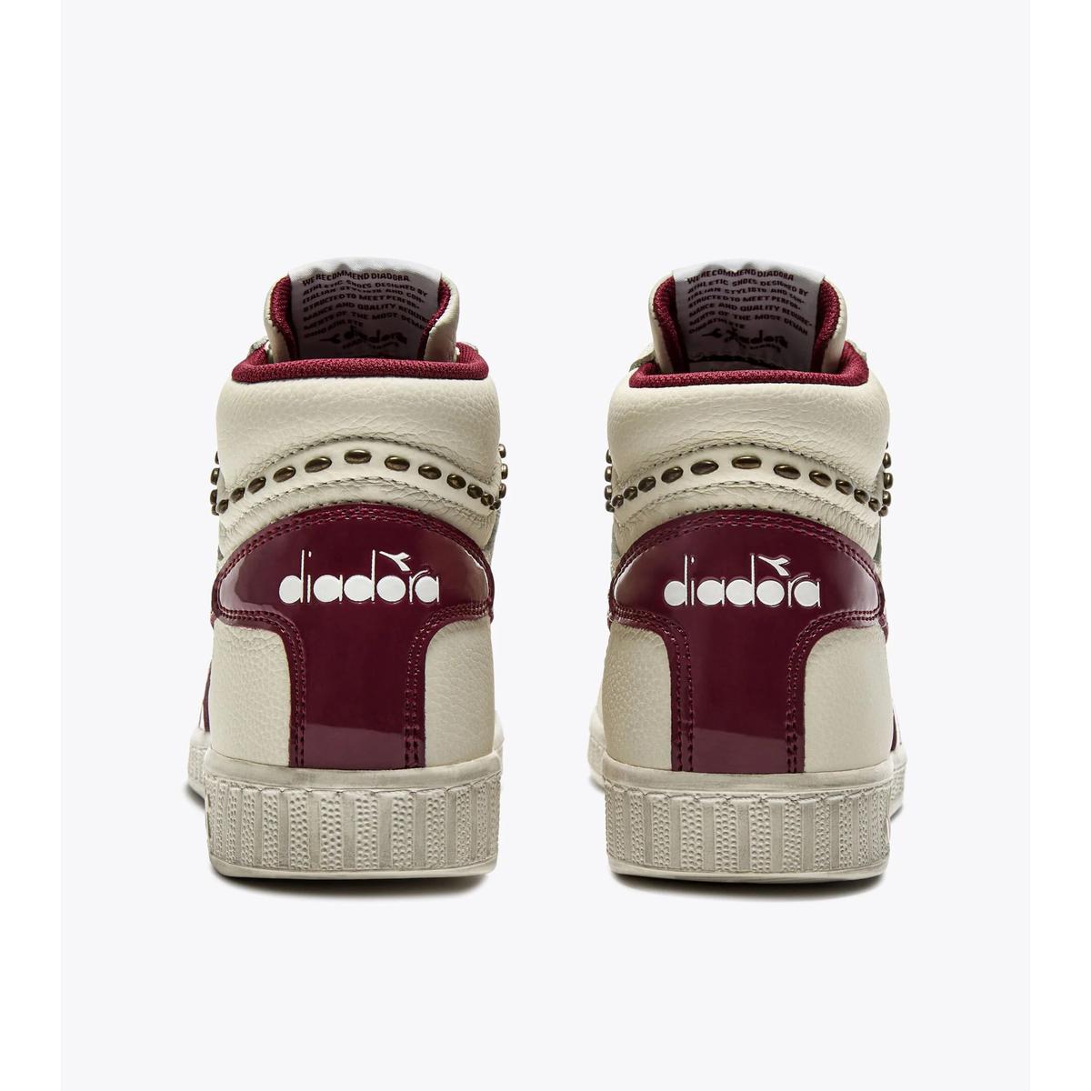 product/d/i/diadora-501-182171-45084-pomegranate-4.jpg