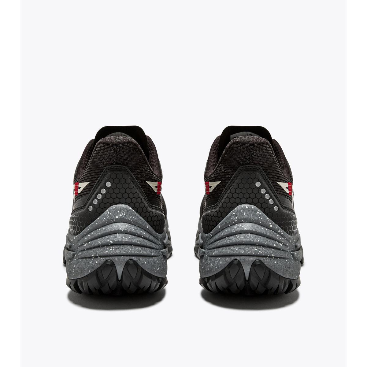 product/d/i/diadora_101.180676-c2815_nero-grigio-acciaio_6.jpg