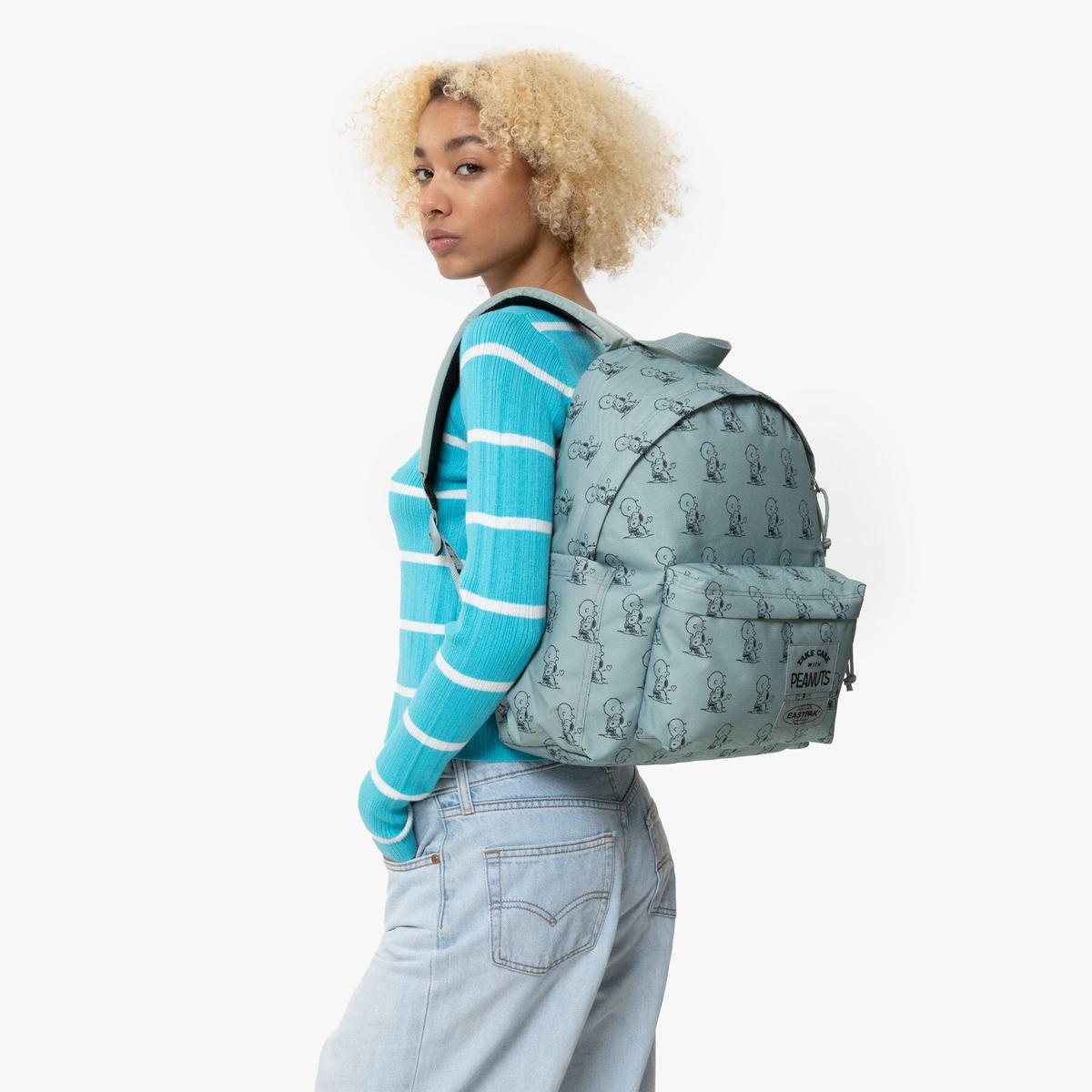 product/e/a/eastpak_ek0a5bg46o8_peanuts-mint_7.jpg