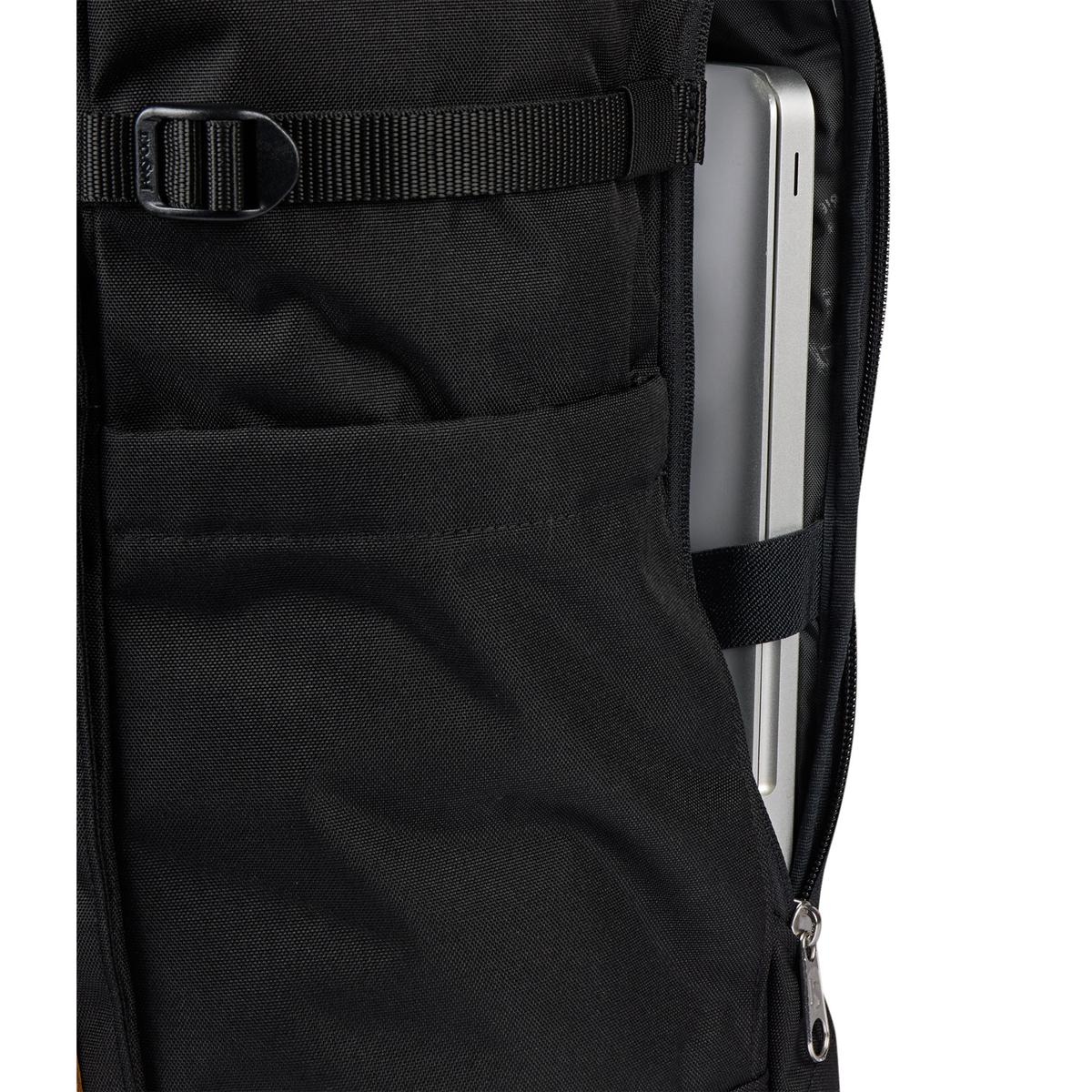 product/e/a/eastpak_ek0a5blgn55_black_3.jpg
