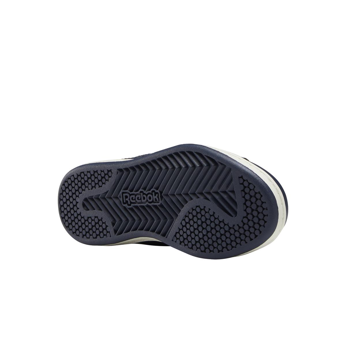 product/e/f/ef6839_ftw_photo_bottom_white.jpg