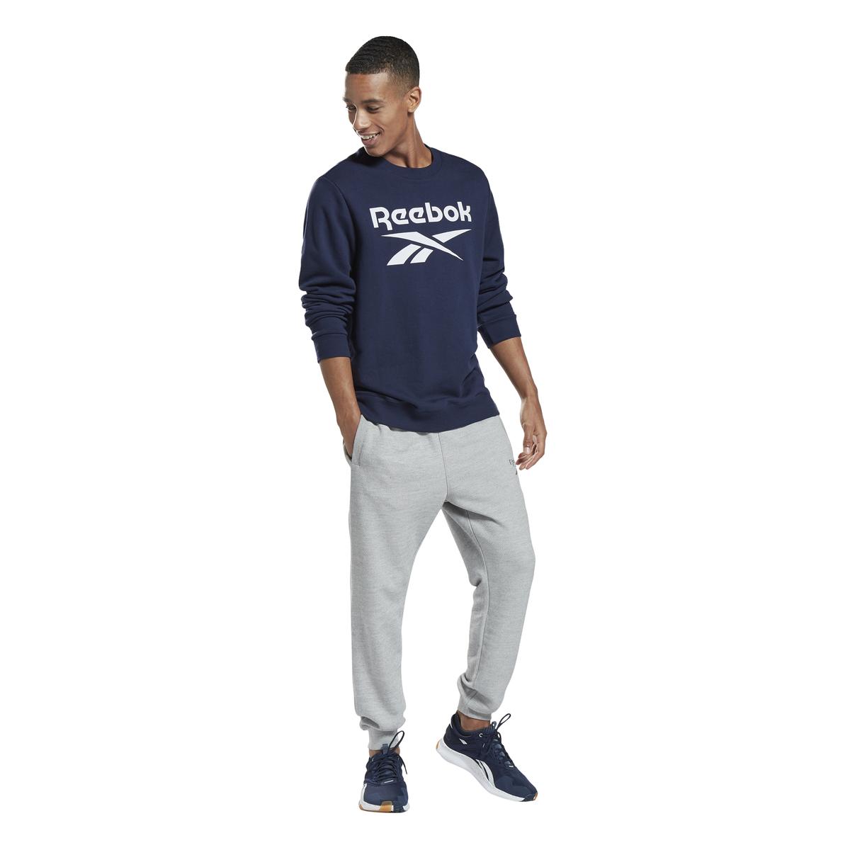 product/g/q/gq3539_app_on-model_side_white.jpg