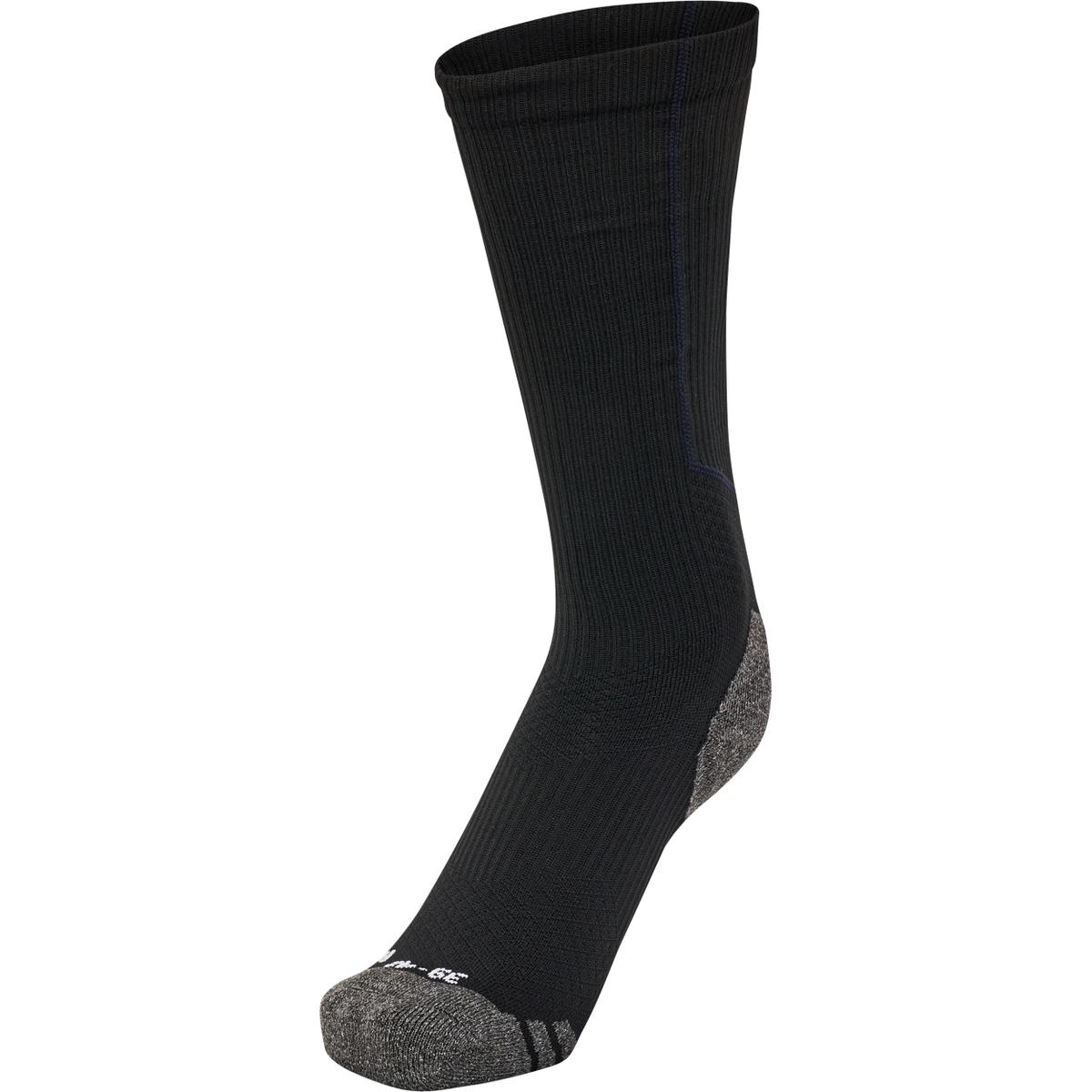 product/h/u/hummel_226912-2114_black-white_1.jpg