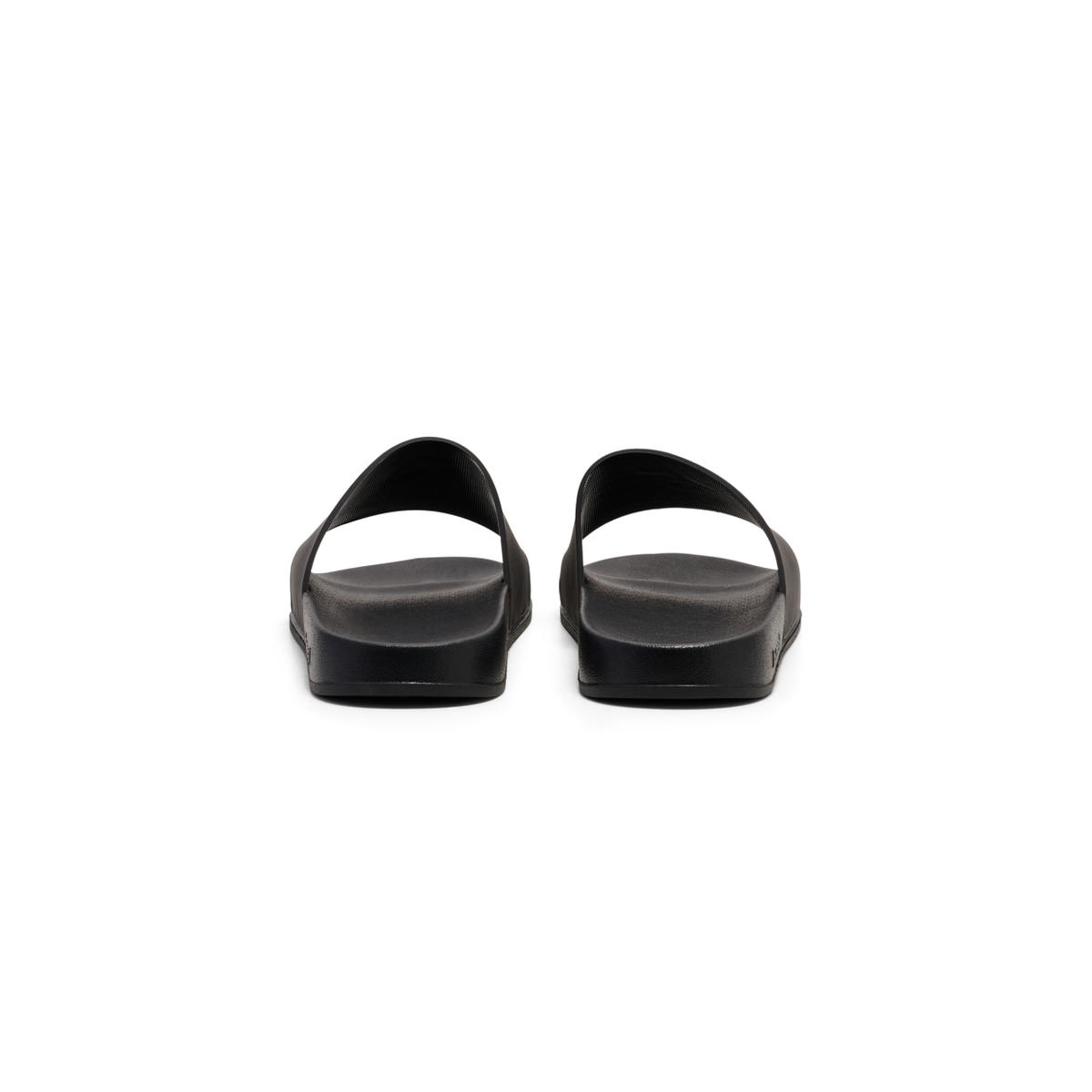 product/h/u/hummel_228254-2001_black_1.jpg