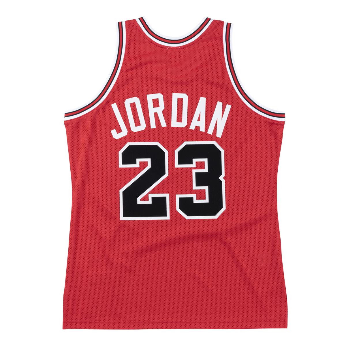 product/m/i/mitchell-ness_ajy4cp19025-cbured187mjo_red_2.jpg