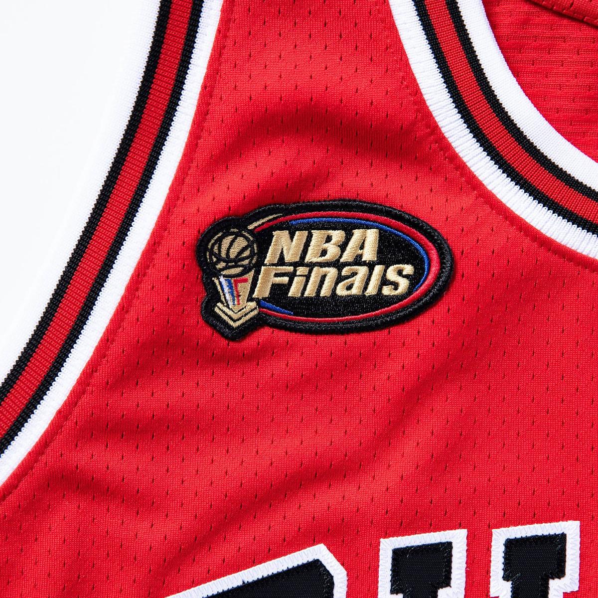 product/m/i/mitchell-ness_ajy4gs18079-cbuscar97spi_red_3.jpg