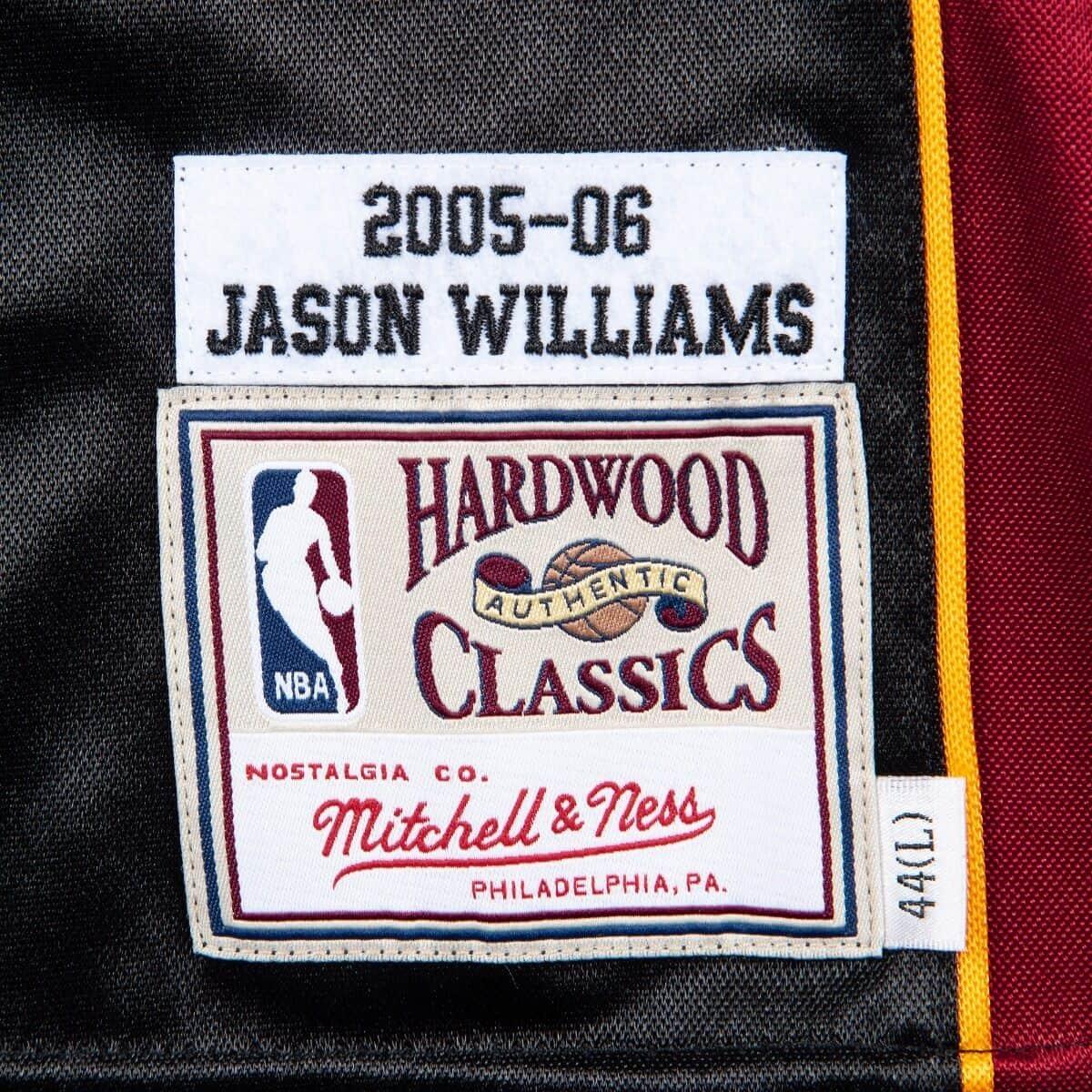 product/m/i/mitchell-ness_ba688c-mhe-k-jhm_black_3.jpg