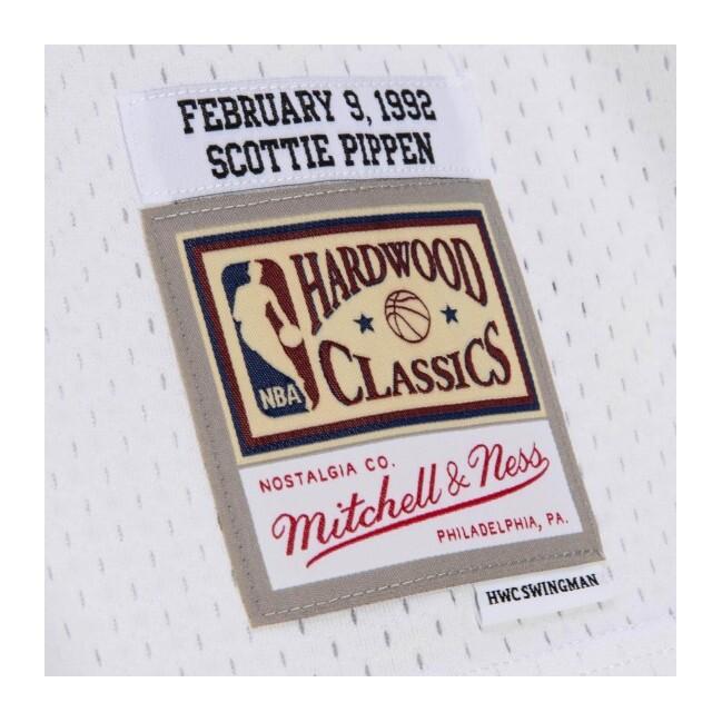 product/m/i/mitchell-ness_smjy3320-ase92spiwhit_white_4.jpg