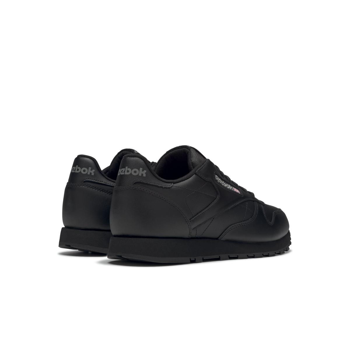 product/r/e/reebok-classics_2267_7_footwear_photography_back_lateral_top_view_white_000.jpg